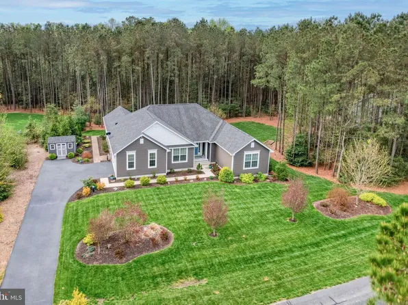 24630 Hollytree Cir, Georgetown, DE 19947