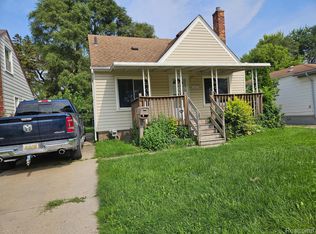 21052 Syracuse Ave, Warren, MI 48091