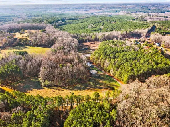 60 Hayes Dr #2-3-8, Warrenton, NC 27589