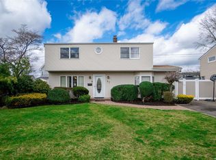 97 Blue Spruce Rd, Levittown, NY 11756