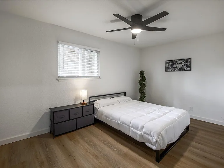 10509 Macmora Rd #B — Photo 14