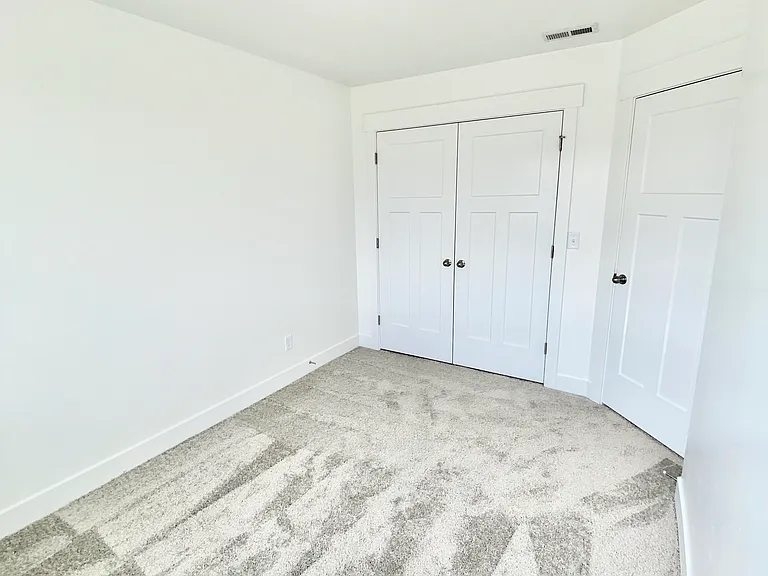 1781 W Newcastle Ln — Photo 20