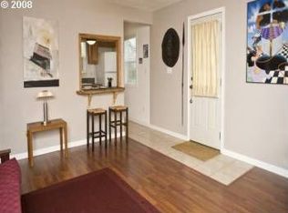 2303 SE 46th Ave, Portland, OR 97215