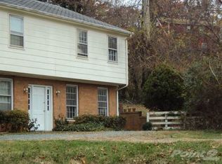 1724B Solomon Rd, Charlottesville, VA 22901