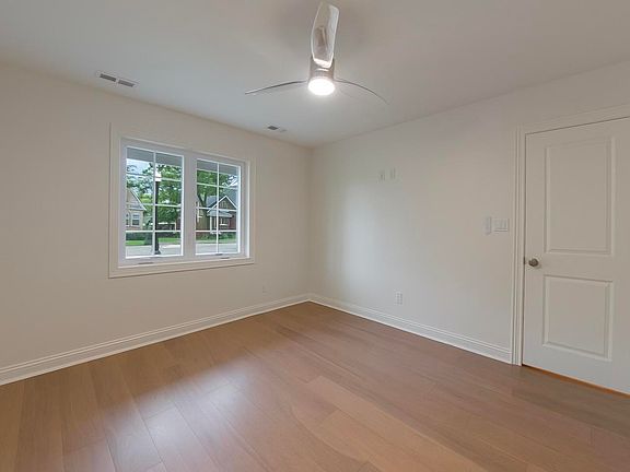 5th image of 4823 Kennedy Ave #B