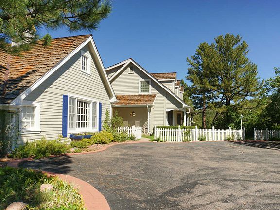 Driveway / Side View - House