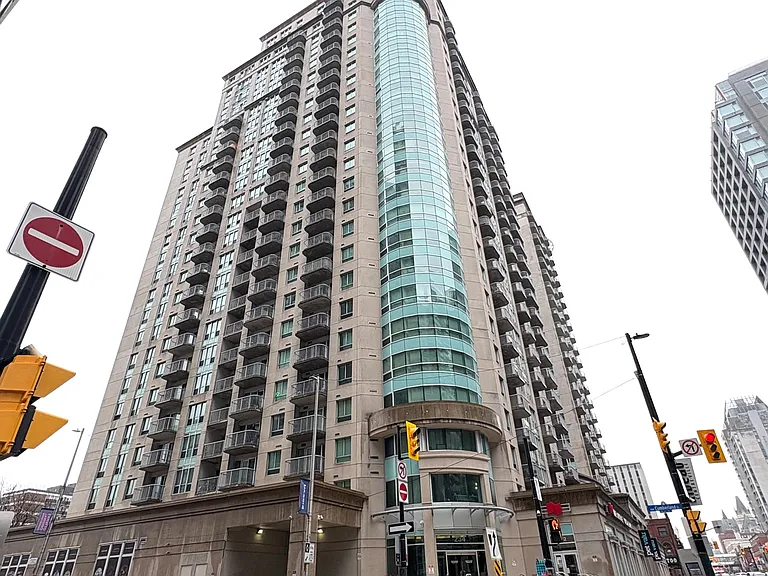 234 Rideau St #504A — Photo 1