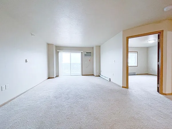 Meadow Ridge Apartments — Photo 20