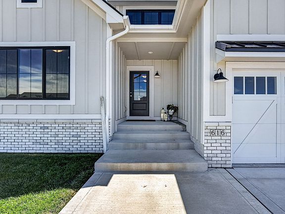 2nd image of 616 Elkwood Cir