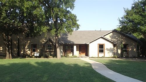 5308 Elm Street!