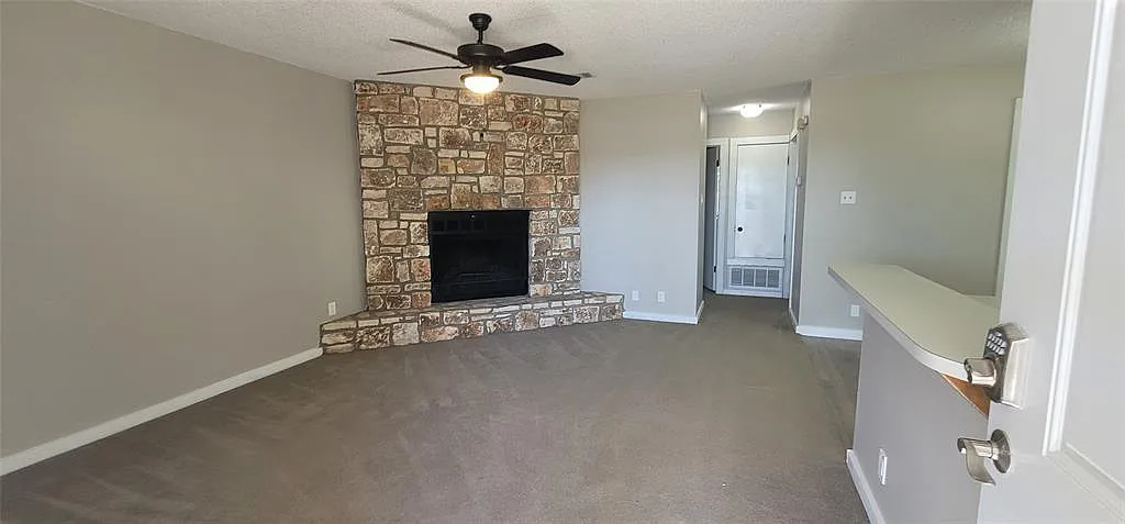 2 bed, 1.0 bath, 780 sqft, $1,100 — Photo 4
