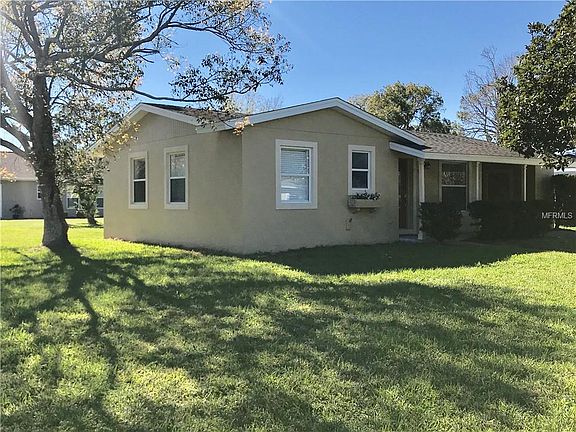 3rd image of 946 Saxon Blvd
