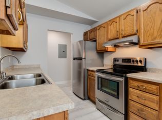 705 N Thompson Dr #4, Madison, WI 53704