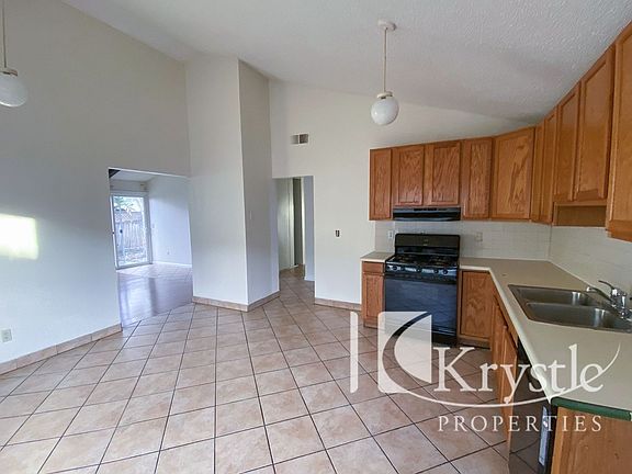 2nd image of 208 Auburn Dr