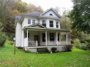 115 Ramey St, Freeman, WV 24724