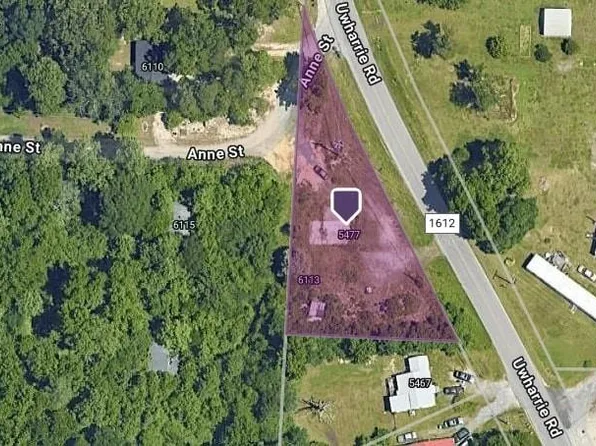 5477 Uwharrie Rd, Archdale, NC 27263