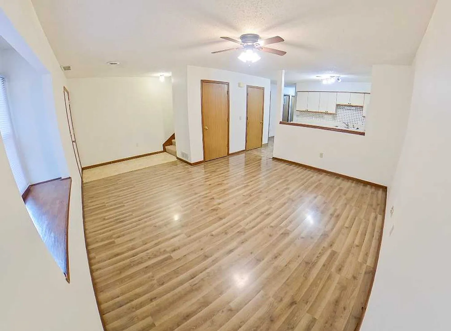 Beautiful Town Home + Patio + Easy Highway Access to Seth Child Ave + Washer & Dryer Included! Av... — Photo 3