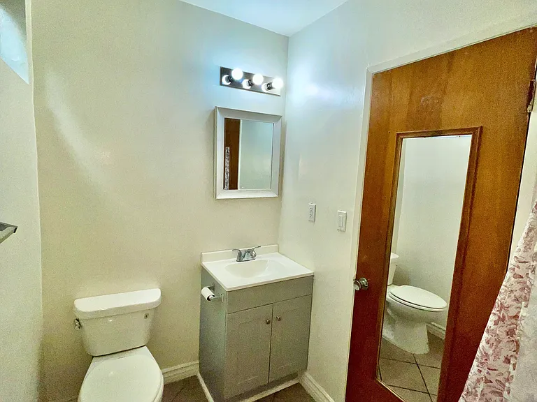 1226 Armacost Ave #2 — Photo 17