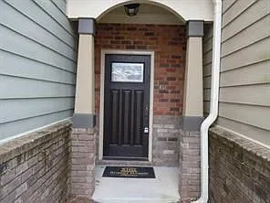 3 bed, 3.0 bath, 2265 sqft, $2,500 — Photo 2