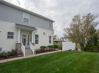 1357 Cascade Cir E, Canton, OH 44708