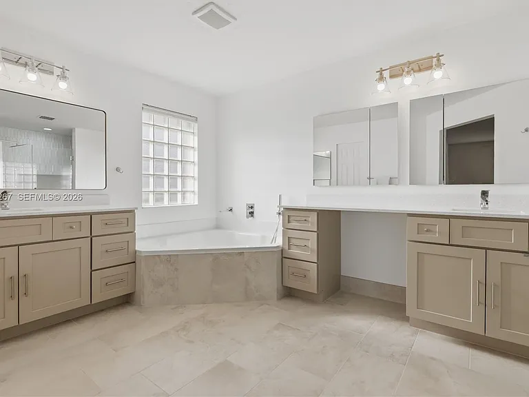 1419 Crossbill Ct — Photo 27