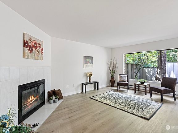 5th image of 12404 129th Avenue E #16