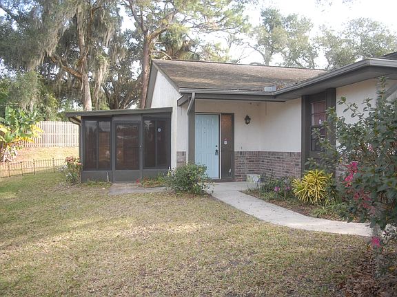 3rd image of 1108 Golf Club Ct