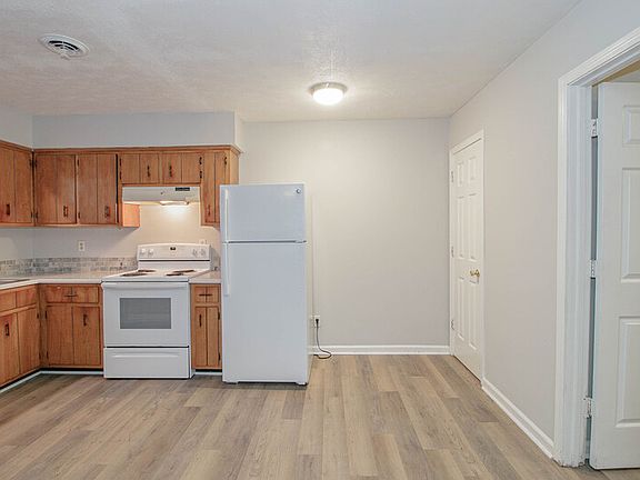 5th image of 404-23 Thompsonville Ln