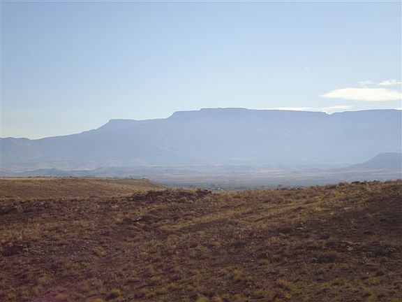 5th image of 1121 Desert Road