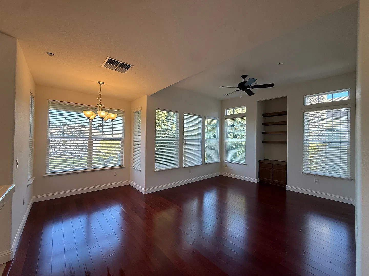 3 Bed | 2 Bath | 1526 SF | 2 Car Garage | Condominium | WS&G Paid by Owner — Photo 3