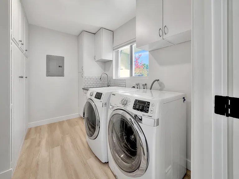 5565 Ostin Ave — Photo 33