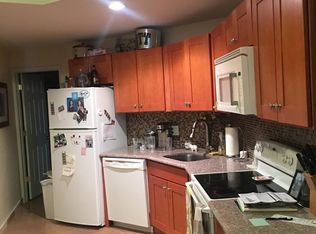 8 S Front St #1, Philadelphia, PA 19106