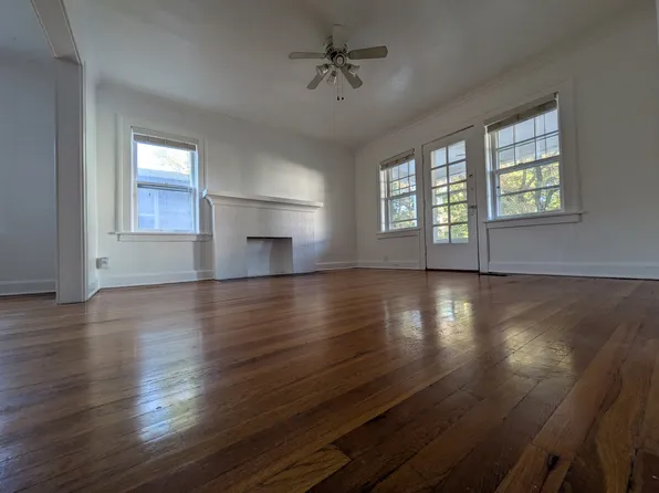4310 Oak St #1, Kansas City, MO 64111