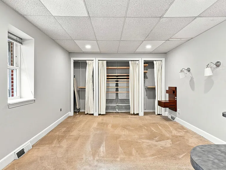 506 W 9th St #A1 — Photo 11