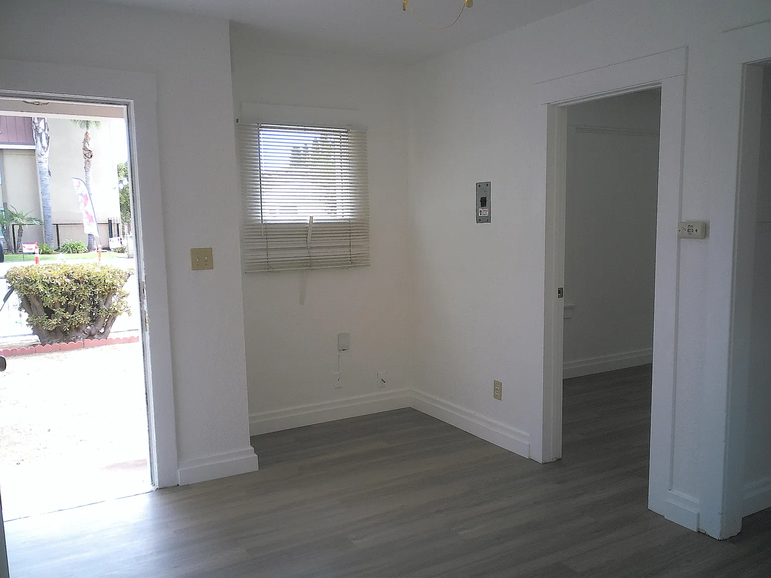 1 bed, 420 sqft, $1,600 — Photo 4