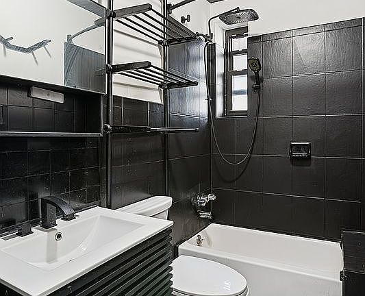 5th image of 218 Scholes St #9