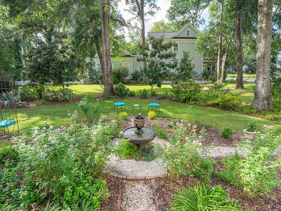 2nd image of 54 Wrights Point Cir
