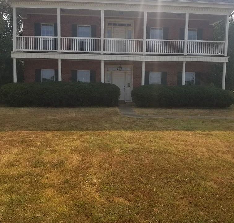 1st image of 1014 E Cres #182