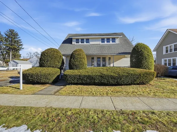 62 Talcott Ave, West Springfield, MA 01089