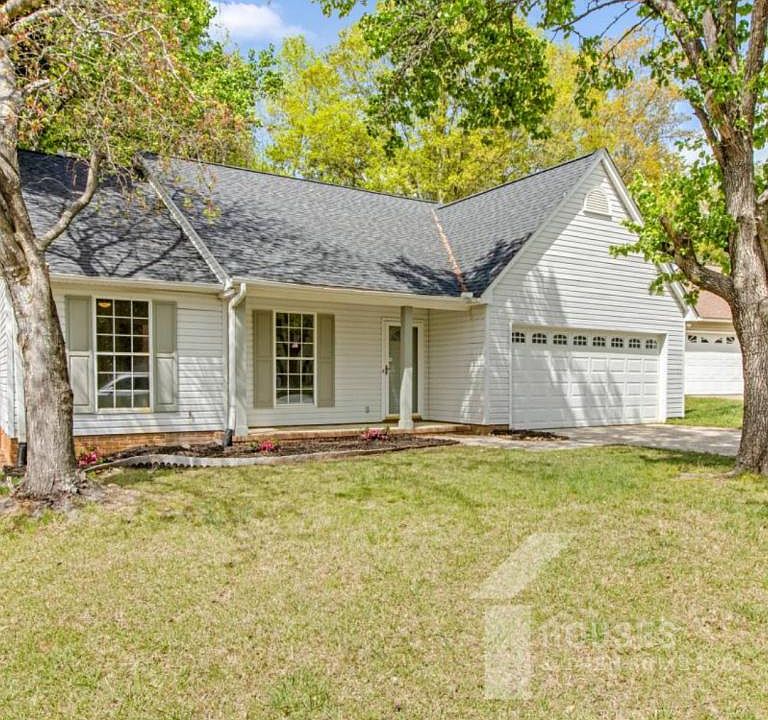 1st image of 110 Twin Falls Dr