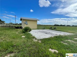 1 Mack Hale Rd, Seadrift, TX 77983
