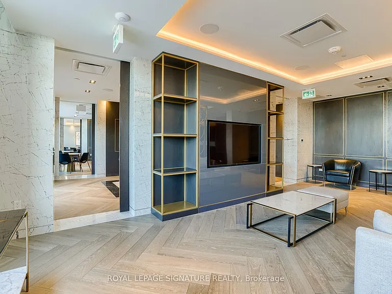 330 Richmond St W #811 — Photo 28