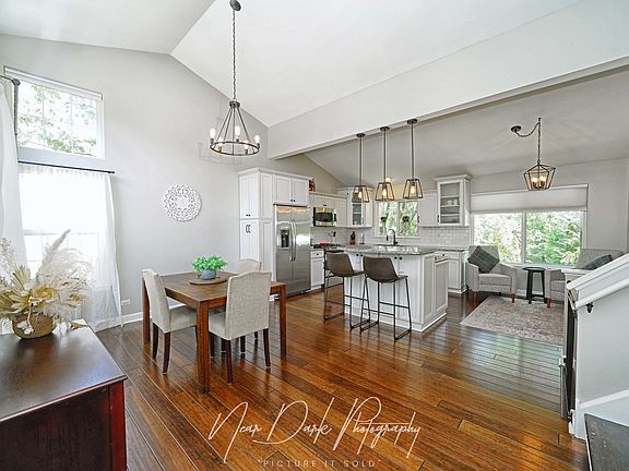4th image of 1430 Lawn Ct