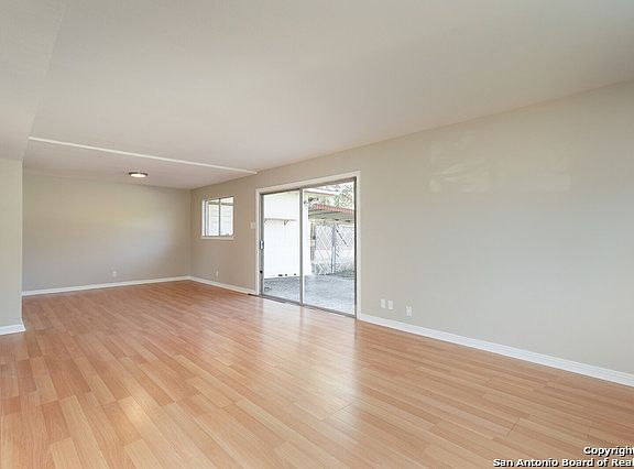 5th image of 9503 Nona Kay Dr