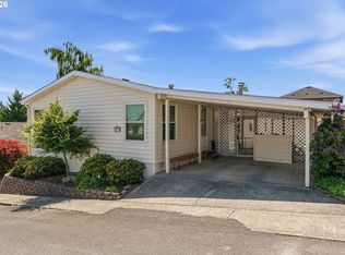 1216 W C Ave, La Center, WA 98629