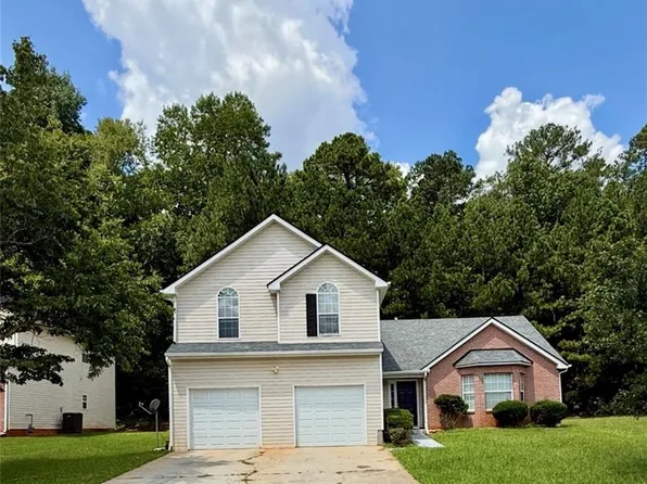 5237 Round Table Dr, Ellenwood, GA 30294