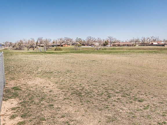 4th image of 307 E Linda Dr