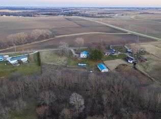 6267 Locust Rd, Delavan, IL 61734