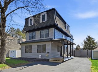 1074 Colfax Ave, Pompton Lakes, NJ