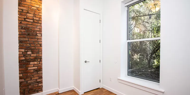 Rented by Greenrock Management | media 5